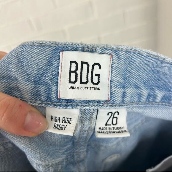 BDG Urban Outfitters High Rise Baggy Distressed Jeans Size 26 - Picture 3 of 11